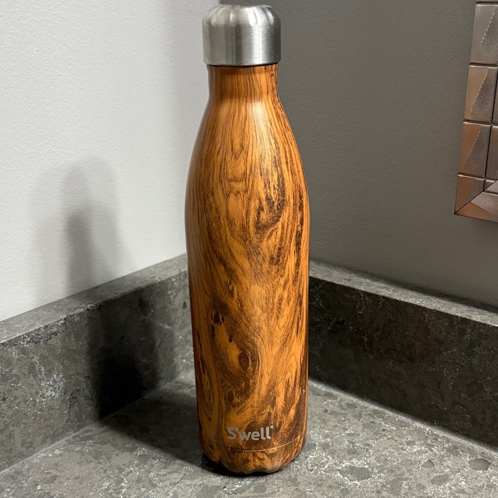 S'well Wood Grain Stainless Steel Bottle 750 ml